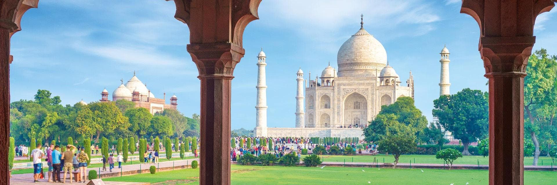 {banner.destination.getName(myLang)}